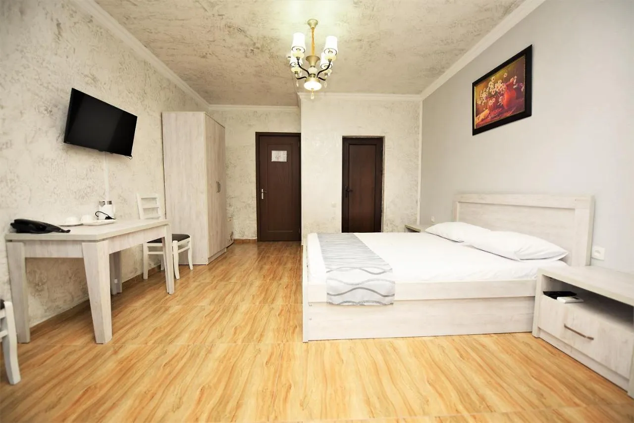 Kazbegi Hotel Batum